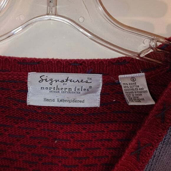 Signatures by Northern Isle hand embroidered v-neck cardigan sweater - small - Picture 2 of 7